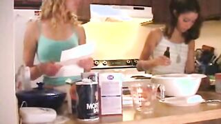 Adorable teenie eating babe cunt