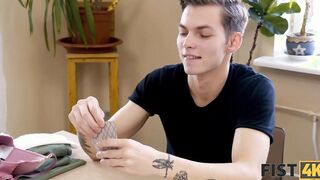 FIST4K. Kinky chick has dimensionless hole scored