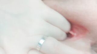 Very soak cunt – filming yourself up close