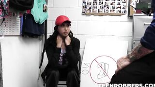 Manipulating Teens Thief to Suck My Dick - Teenrobbers.com - Penelope Woods