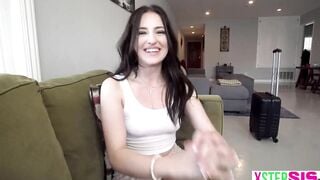 Huge booty teenie stepsister Aubree Valentine was kinky and wanted to do porn