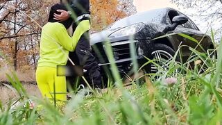 sexy Bitch Blowing Boyfriend’s Cock into the Vehicle - Cum