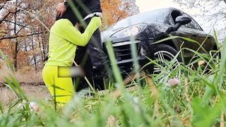 sexy Bitch Blowing Boyfriend’s Cock into the Vehicle - Cum
