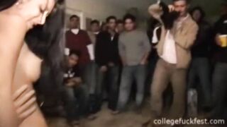 College 18 fucked as voyeur party view