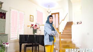 sexy Hijab Sexy Penelope Woods Get A Lesson into Faith