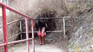 Outdoor Pee Inside The Suburbs For sexy Goddess