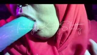 Hijab – sloppy fellatio