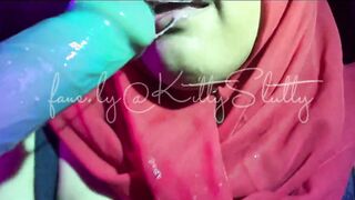 Hijab – sloppy fellatio
