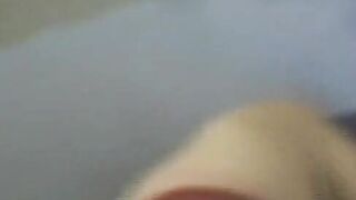 Lesben lecken sich zum Orgasmus