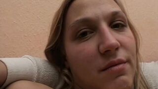 Meinst du ich darf ihn mal reinstecken ? Gerade 18 yo Teenagers