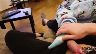 FATHER WATCHING THE SIMPSONS WITH HIS DAUGHTER & BONER