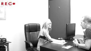 White inked ghetto bimbo is doing an unprotected casting