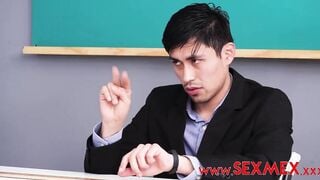 SARA BLONDE - TEENAGER FUCK INSIDE THE CLASSROOM BY PROFESSOR