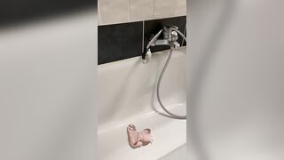 19 Yo Urinate peeing on slip homemade Clip