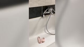 19 Yo Urinate peeing on slip homemade Clip