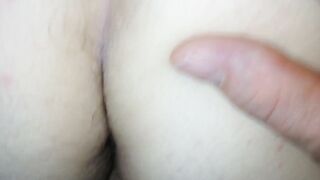 Cum on her booty