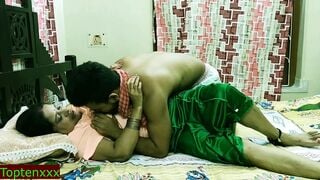 Cutie Beauty aunty ko barely legal Nokor ne accha se choda!! hindi audio