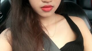 Honey 18 year old -2 Finger Into Cunt