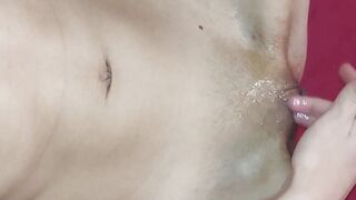 sexy 18 Year Old Very Very Soak snatch masturbation until orgasm