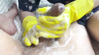 hot housewife washes my dick while cleaning