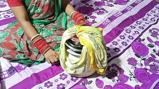 Bartan Sell Karne Ayi Jawan Aunty Ki Choot Chodi