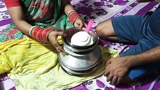 Bartan Sell Karne Ayi Jawan Aunty Ki Choot Chodi
