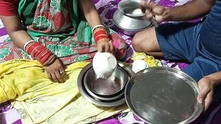 Bartan Sell Karne Ayi Jawan Aunty Ki Choot Chodi
