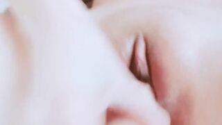 Sugar with vibrator