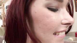Cutie chicks into room blowing snatch