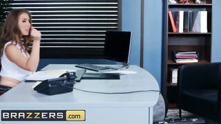 Brazzers - Long Titted Lena Paul Gets Eaten out at Work