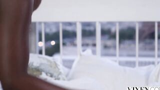 VIXEN Camgirl Zaawaadi leaves a lasting impression on Manuel