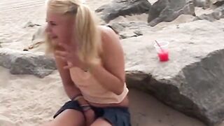 Little Summer got erotic and Finger Bang