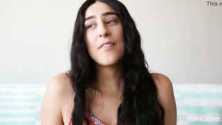Adorable Beauty Fists a Beauty Dark Haired