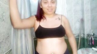 Milf surprises me inside the toilet learning to masturbate and decides to teach me and even blows me for the first time LOOK AT IT TO THE END