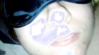 Cumming on her lips and cheeks