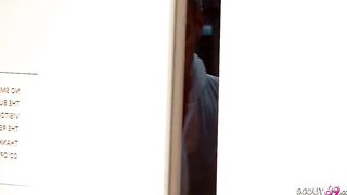 SLENDER OFFICE CHICK KIARA LORD GOT SECRETLY RAW POUNDED ON WORK
