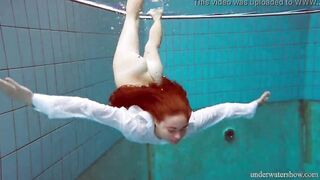 Huge titties ginger Lola underwater naked
