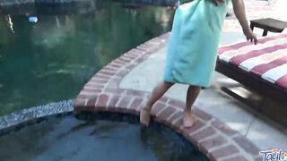 Little Taylor Toy Solo at Pool