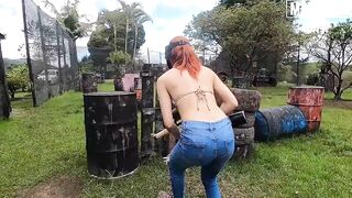 MAMACITAZ - Huge Booty Teenagers Miranda Plays Outdoors Into The Sun