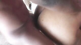 Bubble Ass ebony bitch comes to feel rod into pussy and cum on face