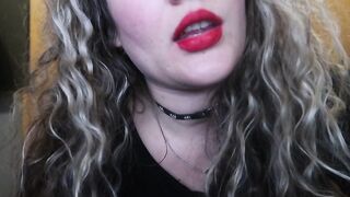 RED LIPS CUNT WITH MOUTH HAD AN GORGEOUS SMOKE CLOSE JUST FOR YOU