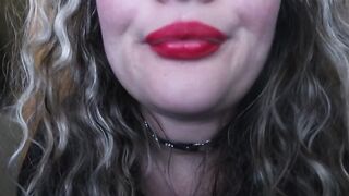 RED LIPS CUNT WITH MOUTH HAD AN GORGEOUS SMOKE CLOSE JUST FOR YOU