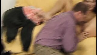 Sascha fickt die engen fotzen
