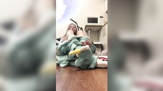 eastern sluts masturbates inside the kitchen