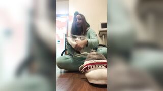 eastern sluts masturbates inside the kitchen