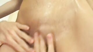 2 Bombshell titties chicks on couch sucking off cunts rough