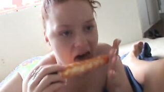 Chunky bitch and her lover having fun with their soak cunts