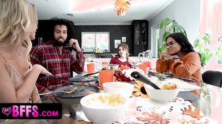 Babe 18 Blonde Invites Her Bf Over For Thanksgiving