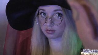 Super 18 oral sex and cunt fucking from fortune teller