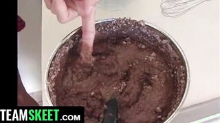 2 sexy Girlfriends Started Making Out And Eating Each
